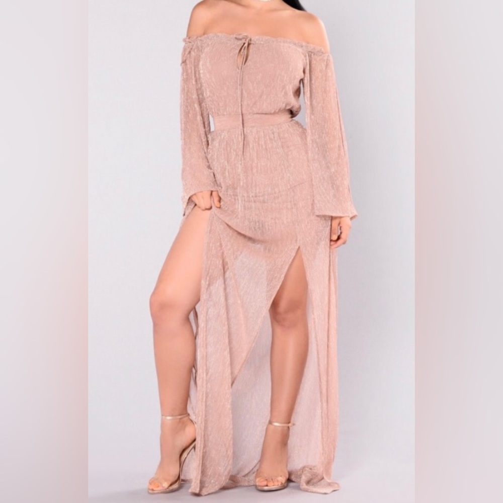 Off the Shoulder Maxi Dress (Petite)